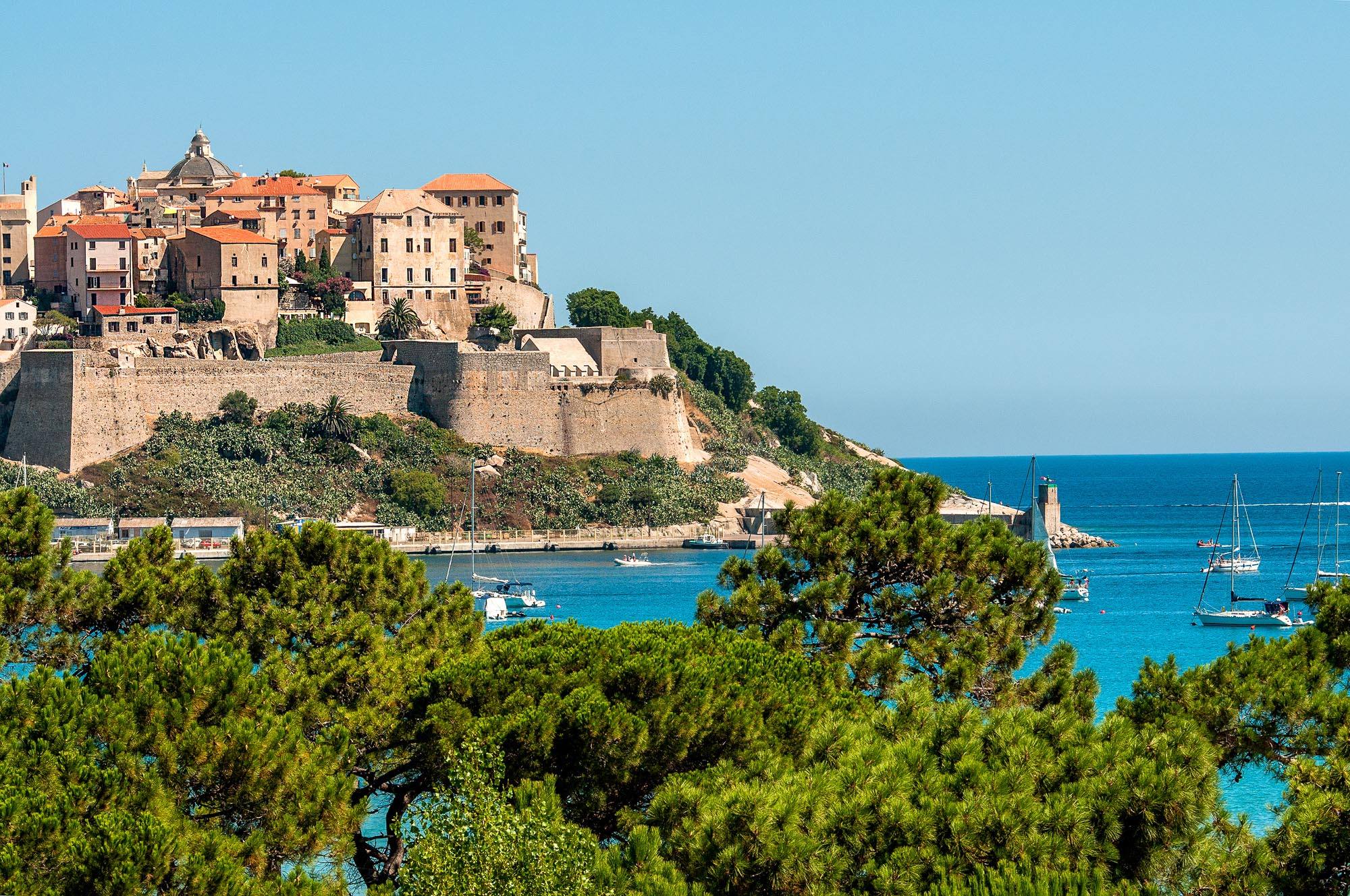 Quels sont les meilleurs campings à Calvi ?