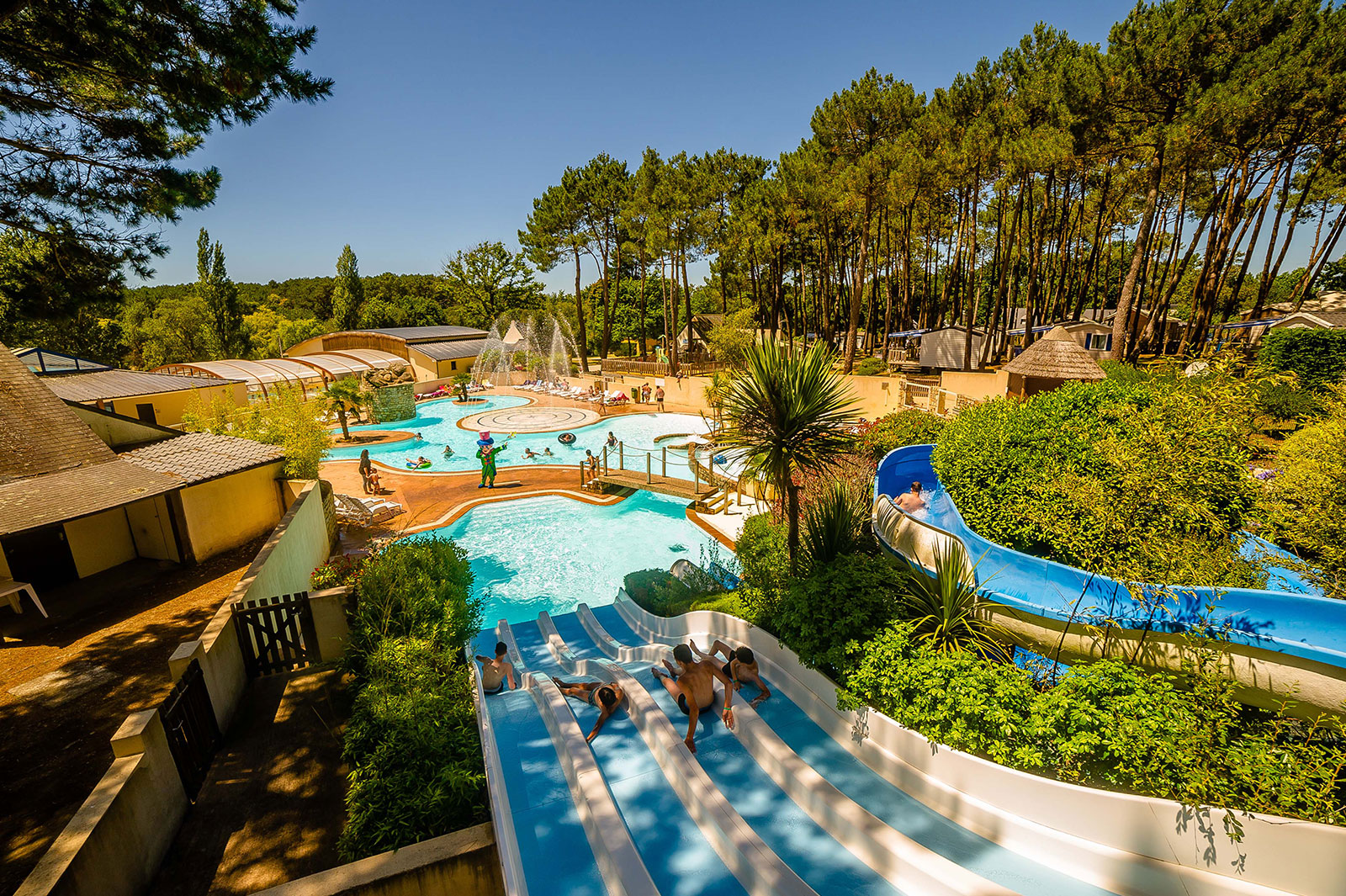 Vous cherchez un camping avec piscine dans le Morbihan ? Le Fort-Espagnol est fait pour vous :)