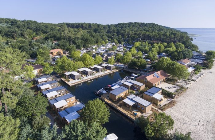 Quels sont les meilleurs campings avec piscine à Biscarrosse ?